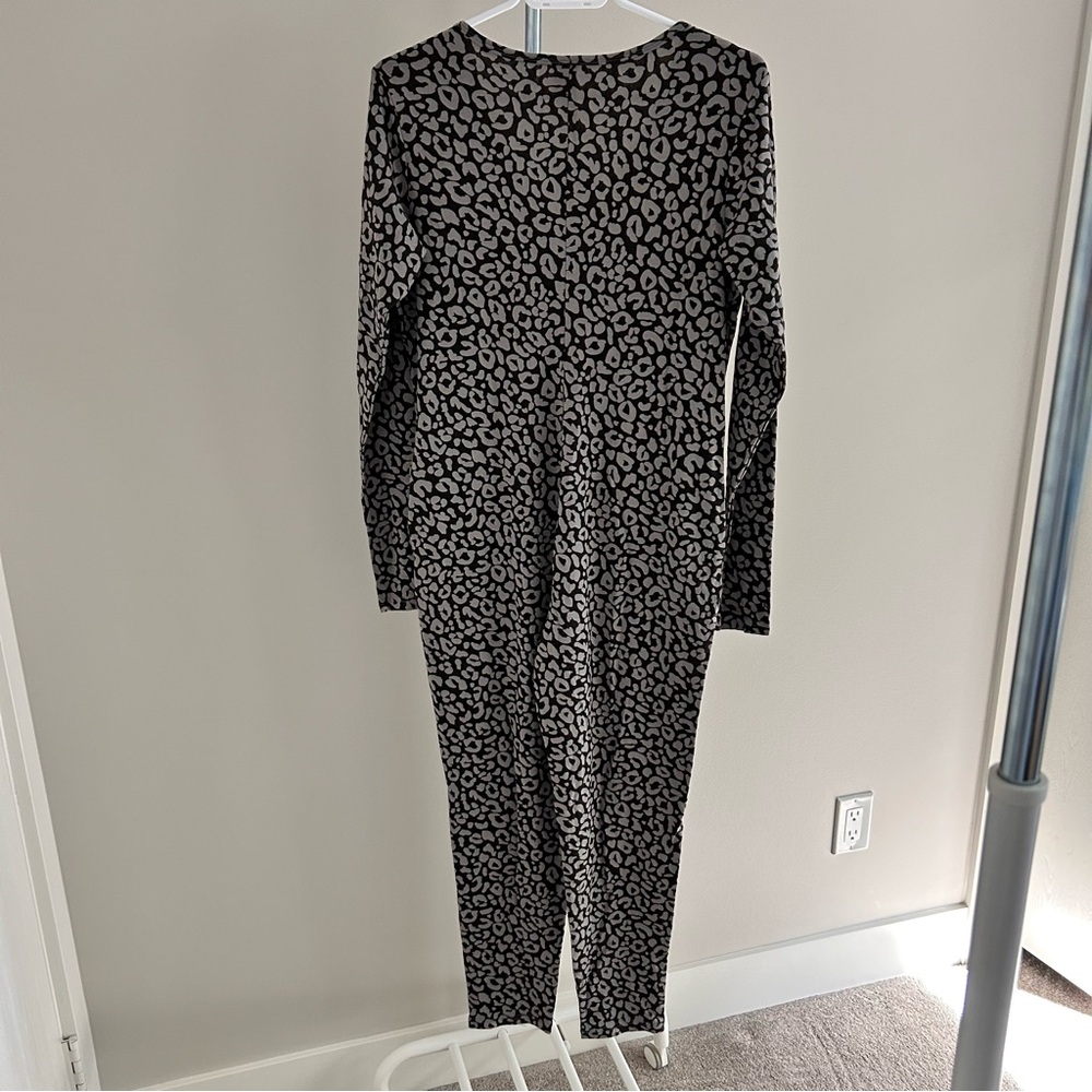 ✨Brand New✨ Smash + Tess Jumpsuit - Small - Picture 3 of 6